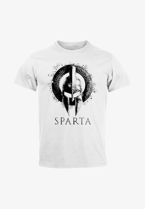 Weißes Baumwoll-T-Shirt mit einem schwarzen und grauen Grafikdesign eines Spartanerhelms und -schildes, mit dem Text "SPARTA" darunter. Dezente Spritzdetails.