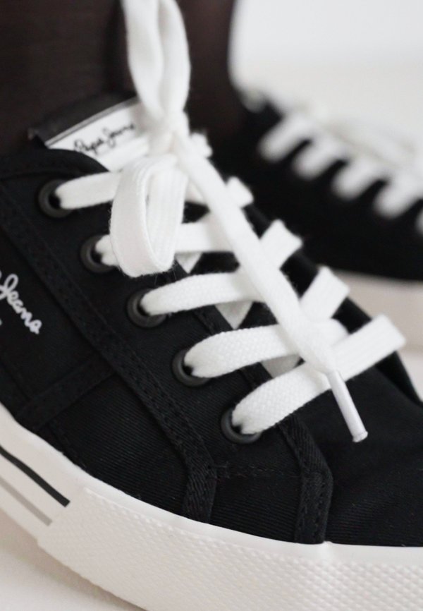 BRADY BASIC - Trainers3