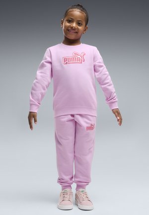 Puma, ESSENTIALS LOGO LAB CREW TRAININGSANZUG UNISEX SET - Træningssæt - mauve glow
