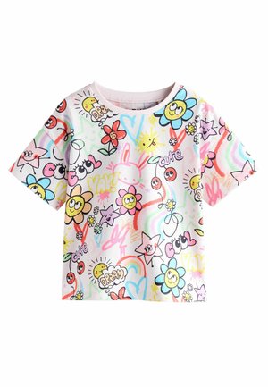T-shirt med korte ærmer lavet af blødt stof, med en pastelbaggrund og farverige doodles af blomster, stjerner og smilende ansigtter.