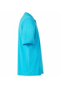 Polo shirt turchese con maniche corte, colletto e taglio dritto. Realizzato in tessuto di cotone con una texture liscia.