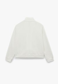 Hvid sweatshirt i bomuldsblanding med høj krave, raglanærmer, ribbede manchetter og en afslappet pasform. Glat tekstur, minimalistisk design.