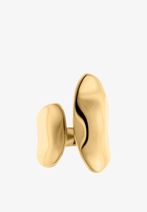 Anello in oro lucido con due fasce irregolari, lisce, a forma di ciottolo, collegate da un sottile ponte d'oro.