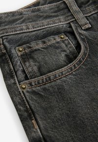 Next WIDE - Džinsi ar paplatinātiem galiem - washed black