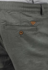 Thumbnail Image 6
