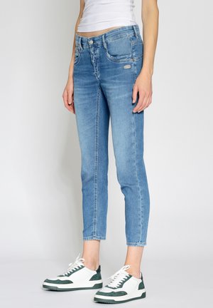 GERDA CROPPED - Slim fit jeans - soft midblue