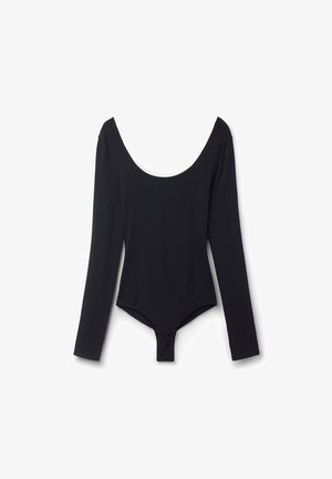 Czarny body z długim rękawem, z dekoltem typu scoop i zatrzaskami w kroku, ułożone na płasko na białym tle.