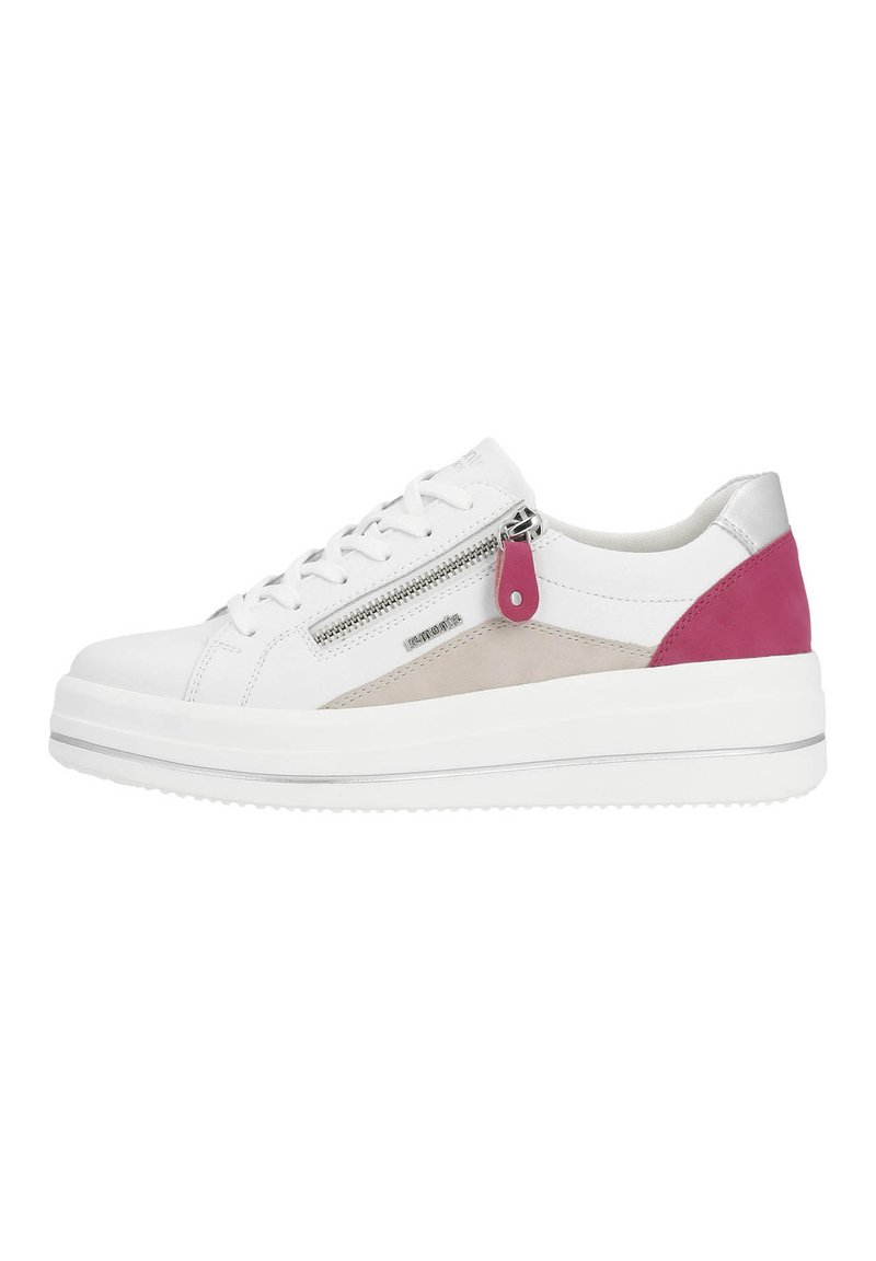 Sneaker bianca con suola plataforma, caratterizzata da un accento in pelle rosa, pannello in suede beige e una cerniera metallica sul lato.