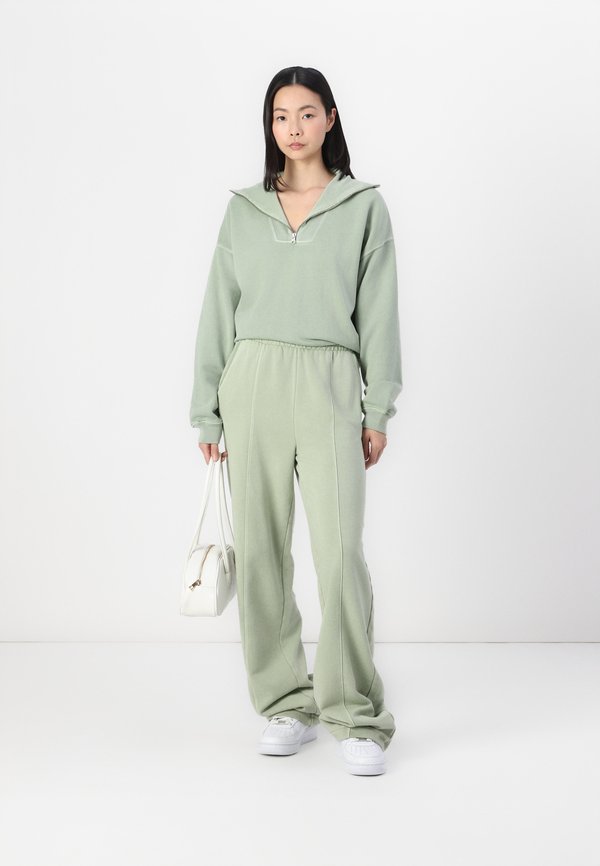 FRONT SEAM STRAIGHT LEG - Tracksuit bottoms - desert sage2
