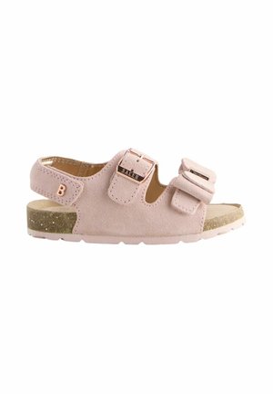 Pink nubuck sandal med to justerbare remme og rosegul accenter, der har en polstret sål og tekstureret bund for godt greb.