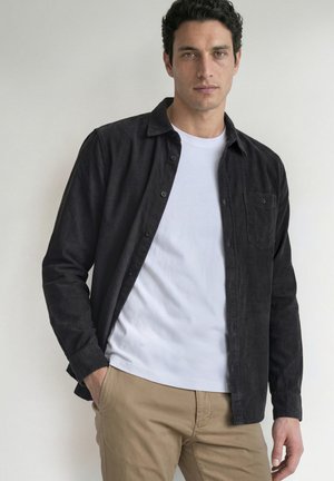 Street One MEN, PLAIN LONG-SLEEVED CORDUROY SHIRT - Skjorter - obsidian grey