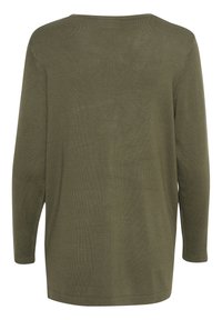 Olivově zelený dlouhý pletený top s volným střihem a zaobleným výstřihem, s žebrovanými manžetami a lemem, hladká textura.