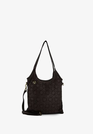 Sort skuldertaske med blomsterperlebroderi, to stropper inklusive en aftagelig skulderrem, og en lille rund guldfarvet vedhæng på forsiden.