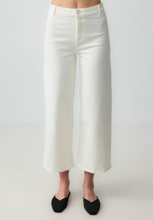 Jeans a zampa - white