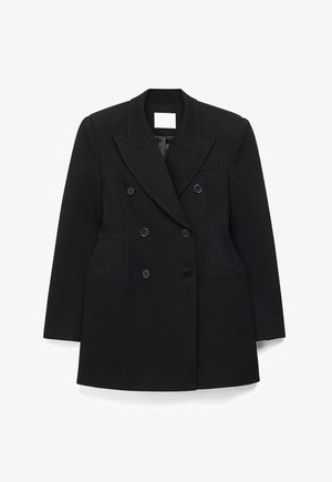 Juodas dvieilis švarkas iš tekstūruotos medžiagos, pasižymintis įpjautomis atlapomis, šešiais mygtukais ir dviem priekinėmis kišenėmis.