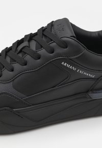 Armani Exchange FLICK - Sneakers low - black