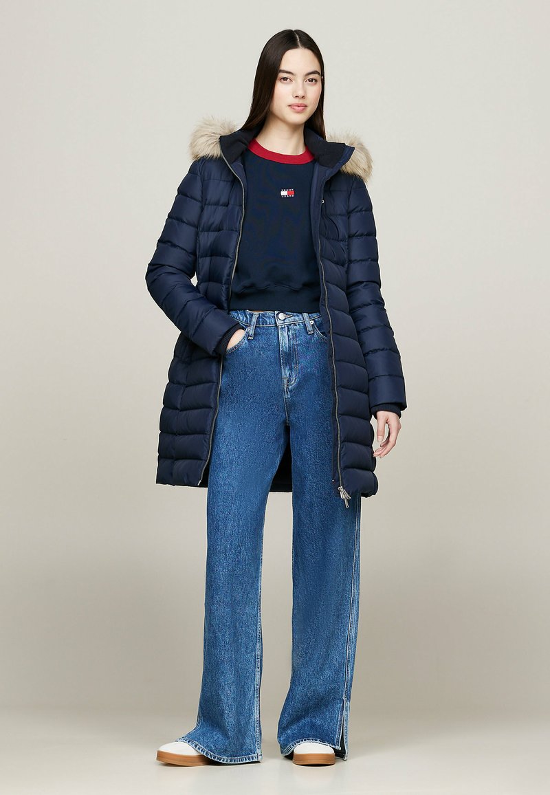 Tommy Jeans - ESSENTIAL HOODED  - Abrigo de plumas - dark night navy, Ampliar