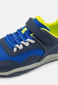 Merrell TRAIL GLOVE 7 UNISEX - Obuća za pješačenje - blue/lime