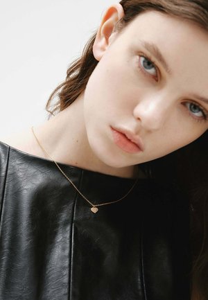 Aristocrazy, FORMA DE CORAZÓN - Collar - gold-colored