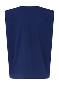 Mornarsko plava majica bez rukava od mekog pamuka, s okruglim izrezom i opuštenim krojem bez vidljivih uzoraka ili akcenata.