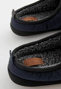 Next Lahtised kingad - black