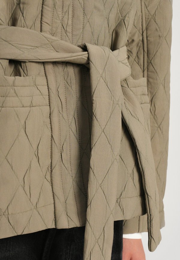 PIFITA - Light jacket - army2