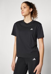 adidas Sportswear ESSENTIALS SMALL LOGO - T-shirt básica - black