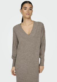 ONLY Strikket kjole - beige