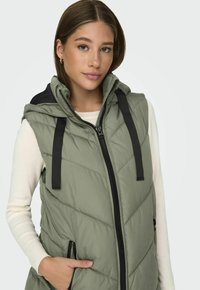 JDY JDYSKYLAR PADDED HOOD - Väst - vetiver