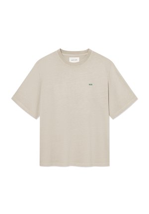 Béžové tričko s krátkym rukávom a okrúhlym výstrihom, s malým zeleným logom „W.W.“ na ľavej strane hrudníka, hladký predný diel a štandardný strih.
