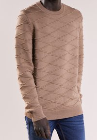 HUGO Strickpullover - camel