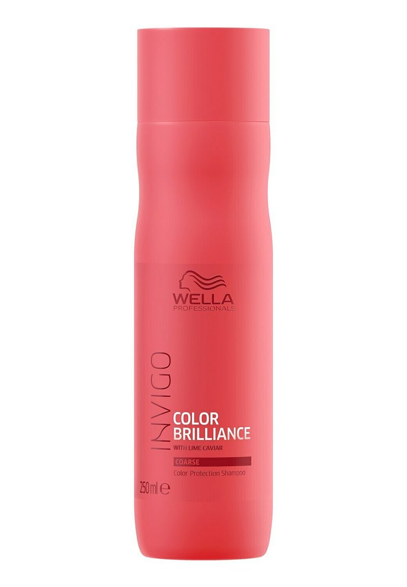 Roze plastic shampoofles met een ronde vorm, gelabeld "Wella Professionals" en "Color Brilliance," met een inhoud van 250 ml, ontworpen voor dik haar.