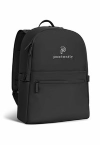 Schwarzer Rucksack mit gewölbtem Oberteil, vorderer Reißverschlusstasche, gepolsterten Trägern und sichtbar Logo. Hergestellt aus glattem, strapazierfähigem Material.