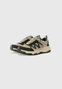 Columbia PEAKFREAK RUSH - Hiking shoes - tan/metal coloured