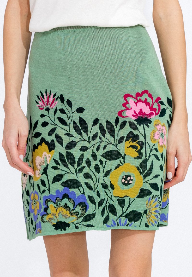 Ivko - FLORAL PATTERN - A-line skirt - pastel green, Enlarge