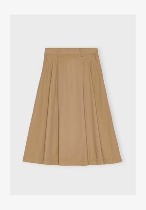 Falda plisada hasta la rodilla de algodón marrón claro, con una cintura ajustada con pasadores para cinturón y dobladillo recto.