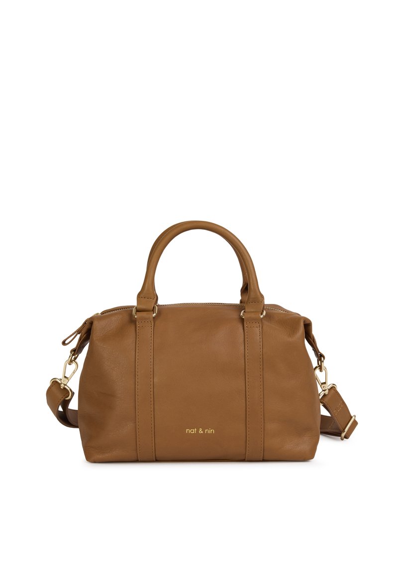 Borsa a mano in pelle marrone con doppi manici, tracolla rimovibile, accessori in metallo dorato e chiusura a zip. Dettaglio del logo sulla parte anteriore.