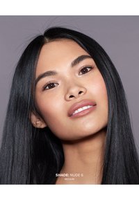 NUDESTIX TINTED BLUR FOUNDATION STICK - Foundation - medium 6
