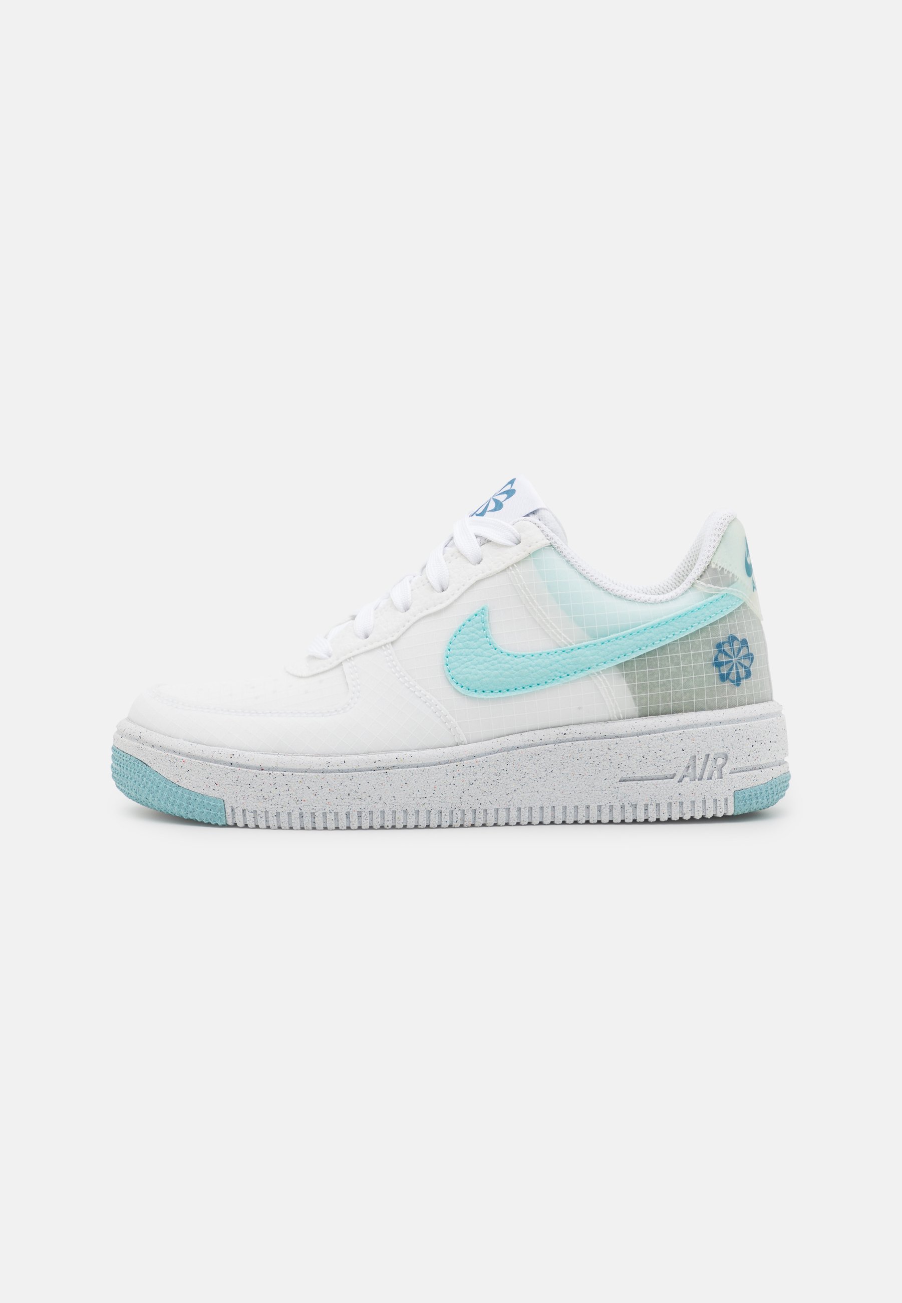 tenis nike com bolinhas