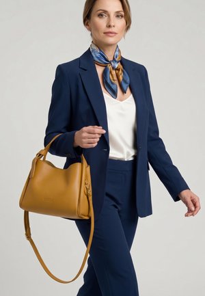 VENEZIA, CROSS BODY BAG - Kabelka - brown