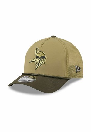 Khaki cap with a green visor, featuring an embroidered Viking logo. Made of a blend of materials with mesh side panels for breathability.