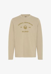 Unselected, winter twig