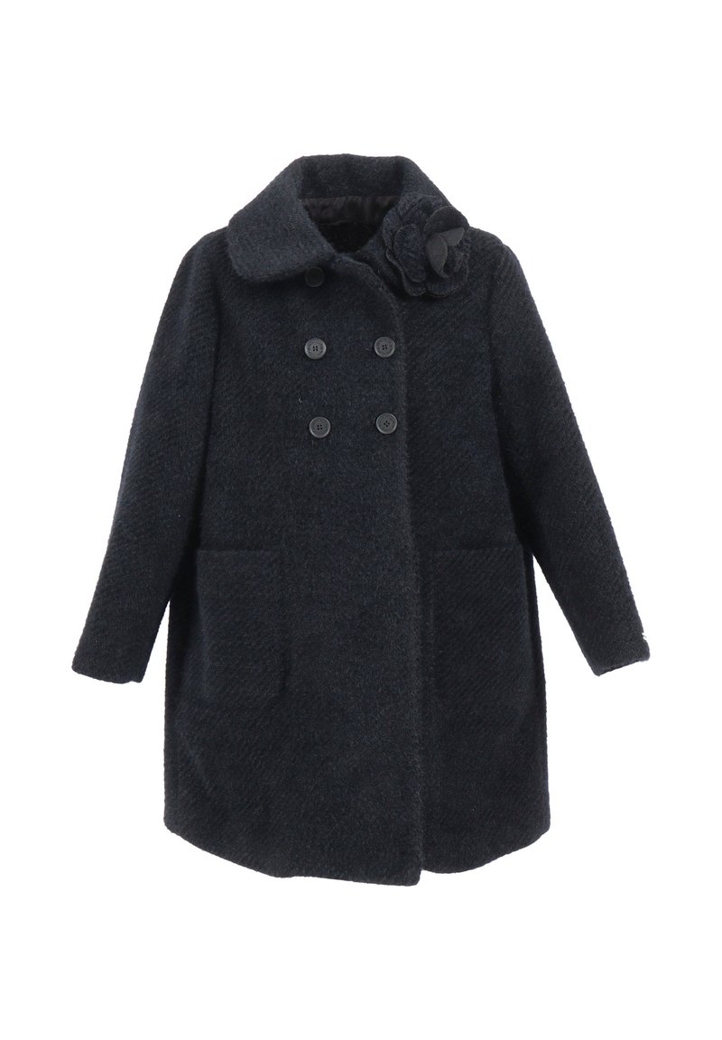 Cappotto in misto lana di colore grigio scuro, con colletto a revers, chiusura doppiopetto, tessuto struttura, due tasche frontali e un accento floreale decorativo.