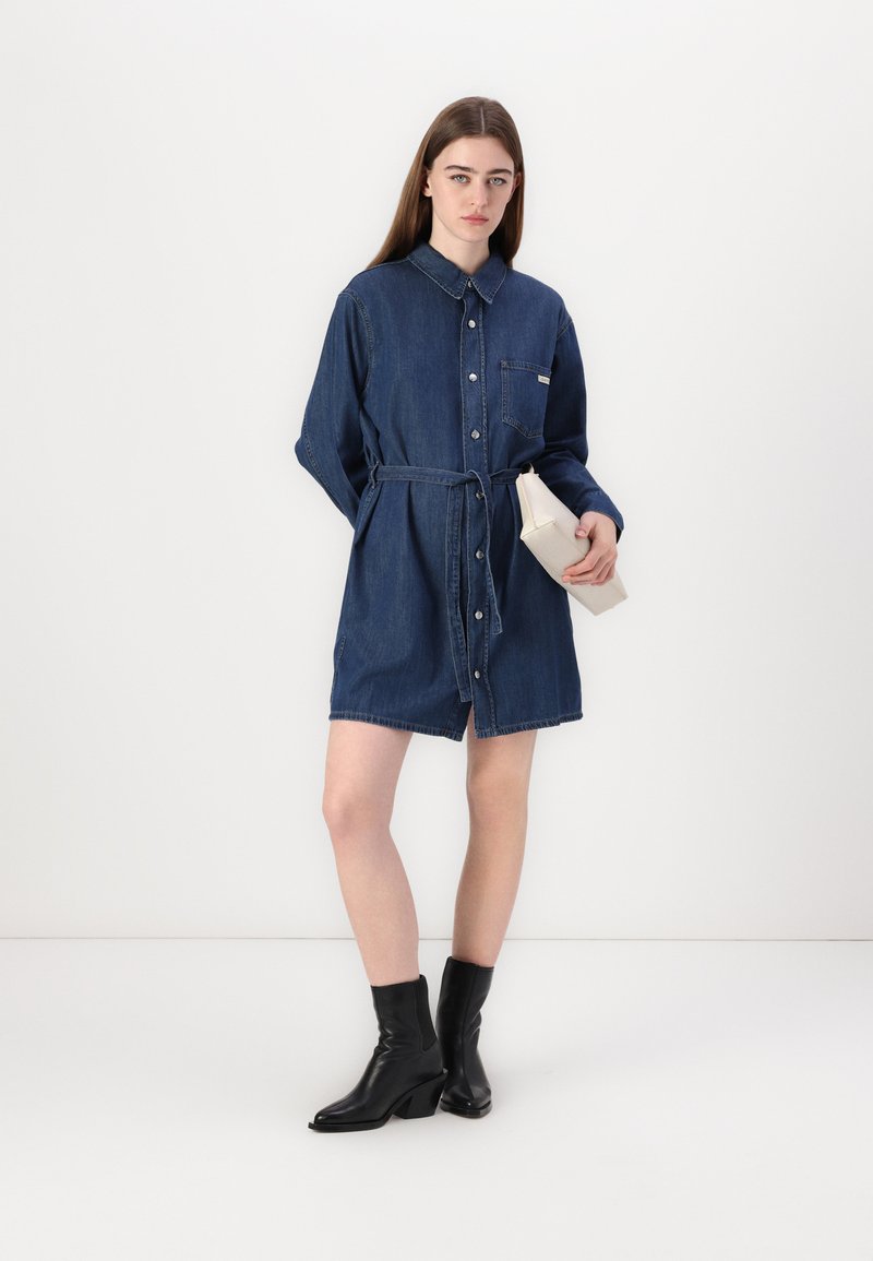 Calvin Klein Jeans BELTED SHIRT DRESS - Denim dress - denim blue/black denim  - Zalando.co.uk