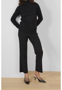 Saint Tropez Jumper - black