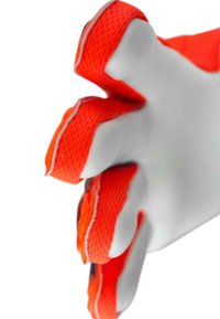 Gants de gardien de but avec une paume en latex blanc à grip texturé. Un tissu orange vif recouvre les sections des doigts et la zone du poignet.