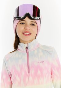 Lehká fleecová bunda v pastelových barvách s gradientním designem. Má poloviční zip a vyšívané logo na levé části hrudi.