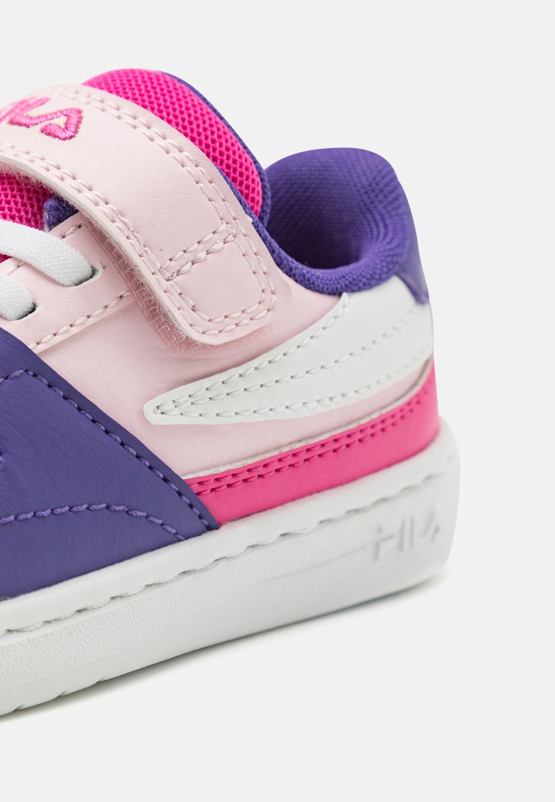 pink and purple filas