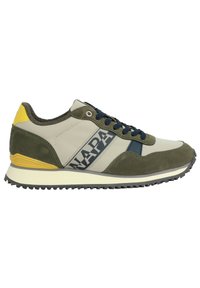 Zapatillas de deporte con cordones en beige y oliva, con un acento en el talón amarillo, que cuentan con un acabado de ante texturizado y suela de goma.