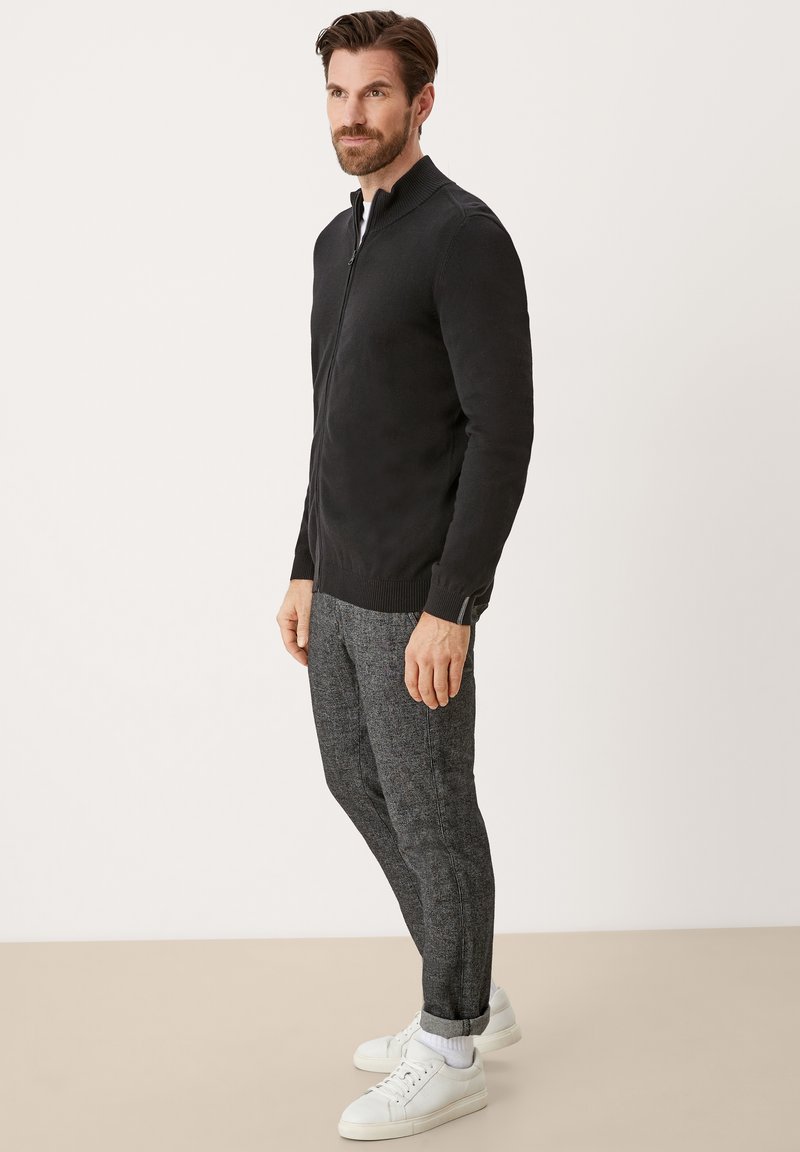 Herren Strickjacken | s.Oliver AUS Strickjacke black/schwarz - VP93087 Herren Strickjacken | s.Oliver AUS Strickjacke black/schwarz - VP93087